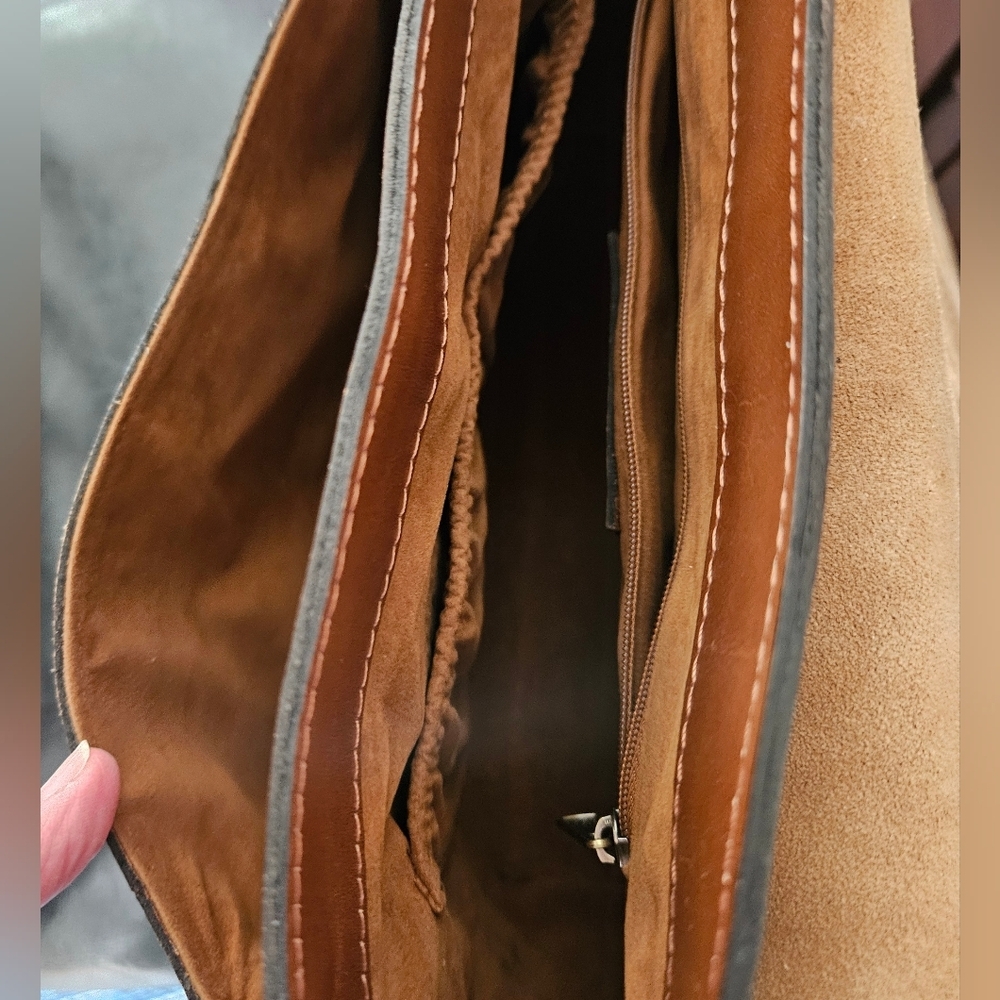 Patricia Nash Signature Map Leather Crossbody Rust NWT - Picture 5 of 9